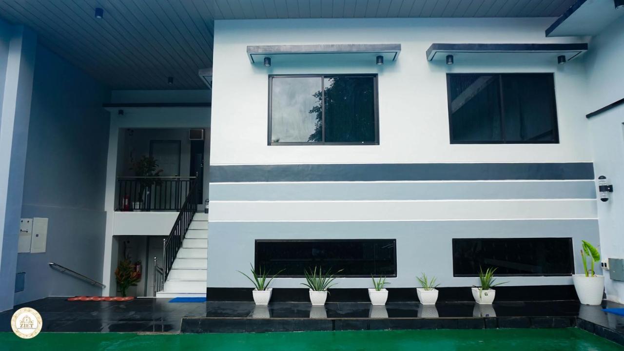 Ziet Hotel Mambajao Exterior foto